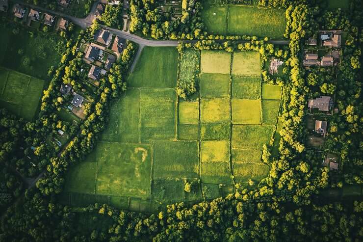 Artist's impression of a plotted community from above (illustrative image)